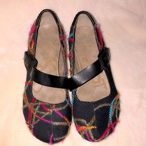 OTBT Salem Wedge Maryjane black/multi color yarn